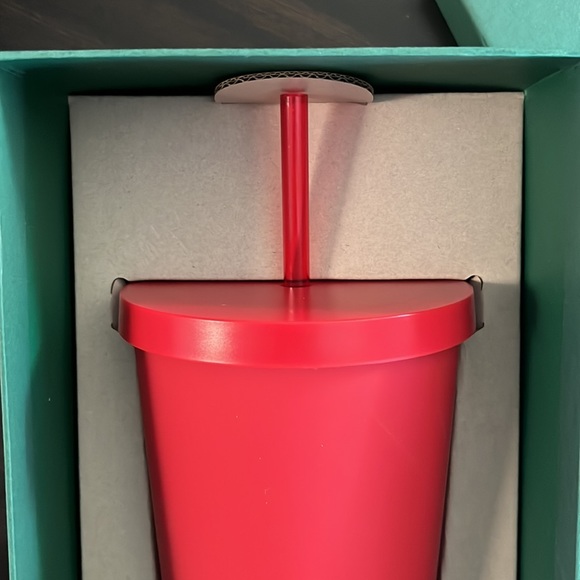 Starbucks Matte Red - Picture 4 of 5